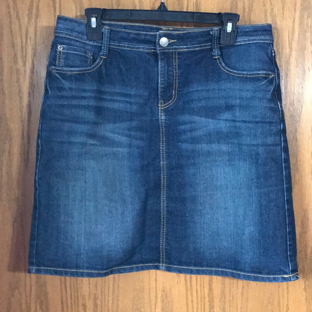 Earl Jeans skirt